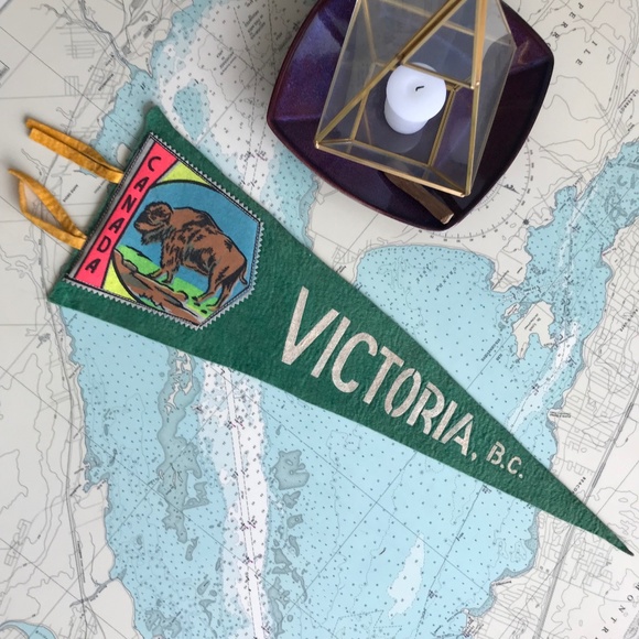 vintage Other - Vintage Victoria, BC British Columbia Souvenir Pennant